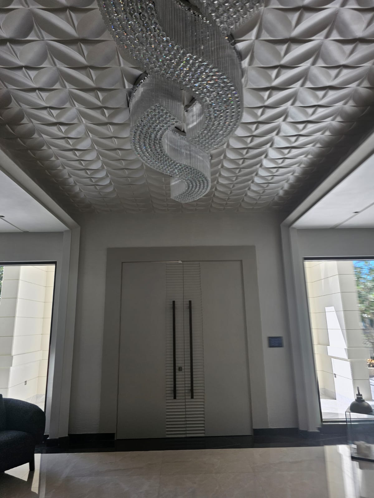 J11, Emirates Hills image 25